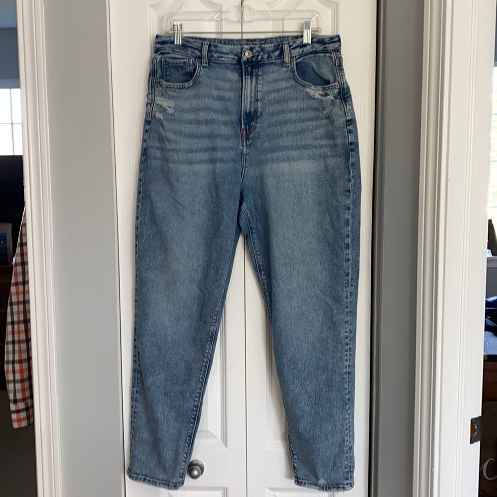 American Eagle Curvy Mom Jeans